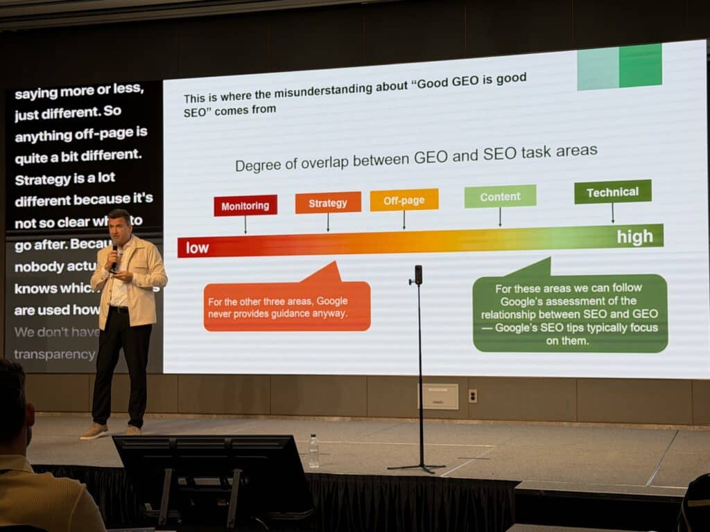 german seo geo speaker andre alpar presenting at search seoul 2026 (image by connor kimball)